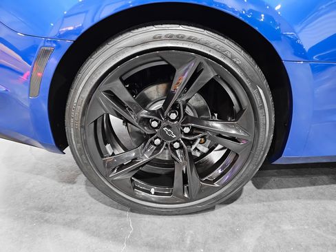 Used 2022 Chevrolet Camaro LT RWD image 35