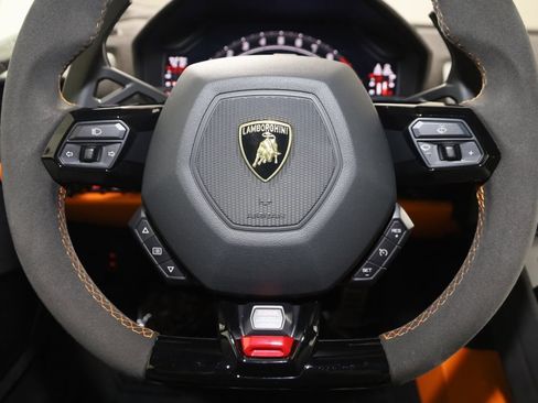 Used 2023 Lamborghini Huracan Tecnica image 64