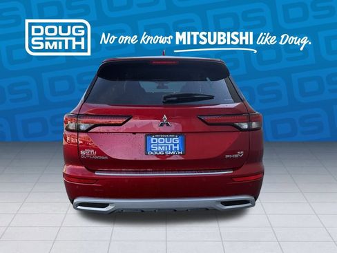 New 2025 Mitsubishi Outlander SE image 3