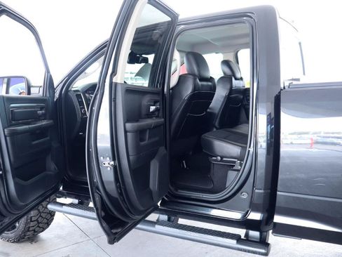 Used 2016 RAM 1500 Sport w/ Black Ram 1500 Sport Group AWD/4WD image 31