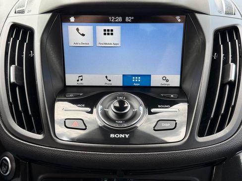 Used 2017 Ford Escape Titanium AWD/4WD image 34