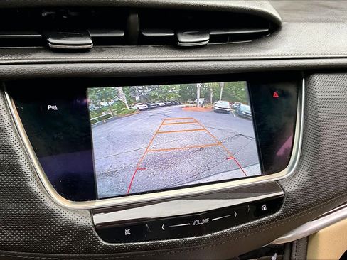 Used 2017 Cadillac XT5 Premium Luxury w/ LPO, Wheel Lock Package FWD image 27