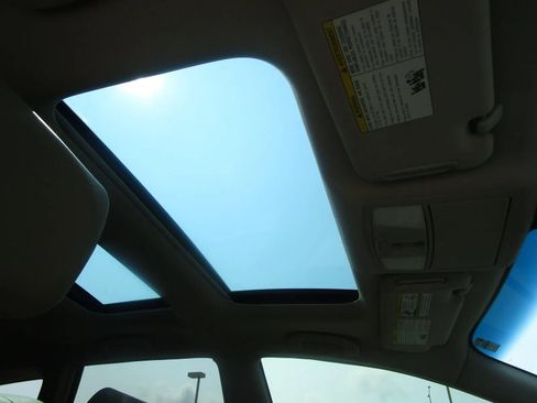 Used 2012 Nissan Murano LE w/ Platinum Pkg AWD/4WD image 25