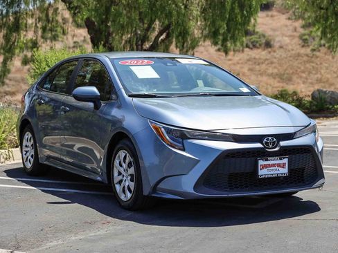 Certified 2022 Toyota Corolla LE w/ Carpet Mat Package (TMS) FWD image 3