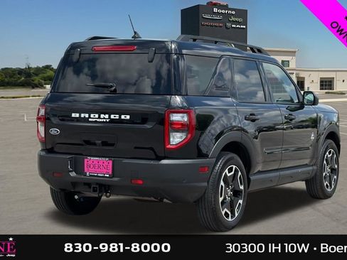 Used 2024 Ford Bronco Sport Outer Banks w/ Tech Package AWD/4WD image 4