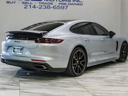 Used 2018 Porsche Panamera 4 AWD/4WD image 11