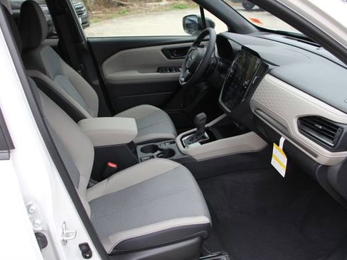 Used 2025 Subaru Forester Premium AWD/4WD image 37