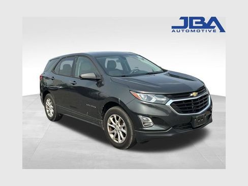 Used 2018 Chevrolet Equinox LS FWD image 1