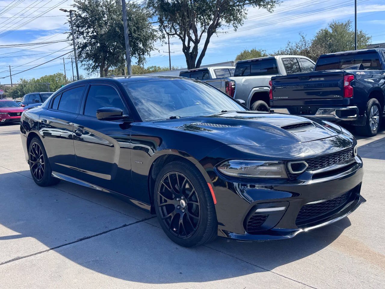 Used 2019 Dodge Charger R/T RWD image 4