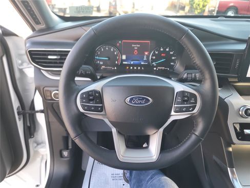 Certified 2023 Ford Explorer XLT w/ Equipment Group 202A image 21