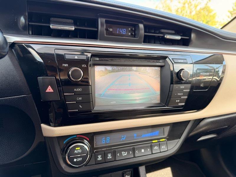 Used 2014 Toyota Corolla LE FWD image 14