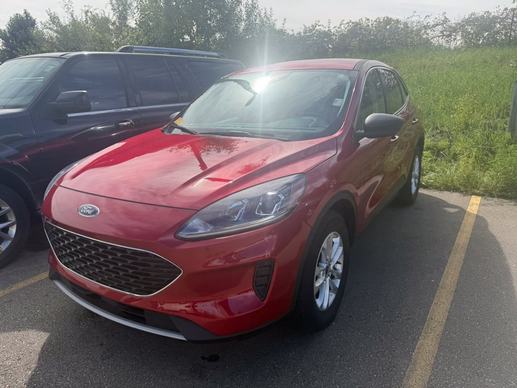 Certified 2022 Ford Escape SE w/ Convenience Package AWD/4WD image 3