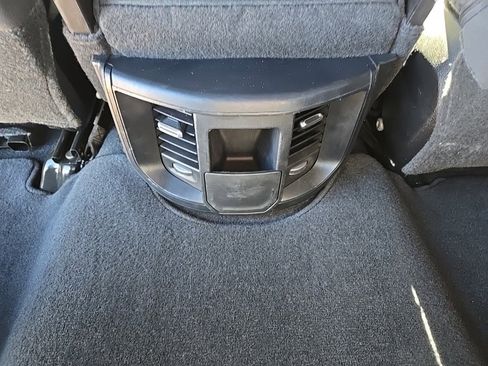 Used 2024 RAM 2500 Big Horn w/ Sport Appearance Package image 16