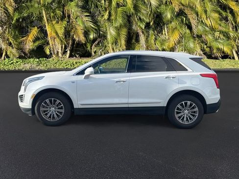 Used 2018 Cadillac XT5 Luxury w/ LPO, Wheel Lock Package FWD image 8