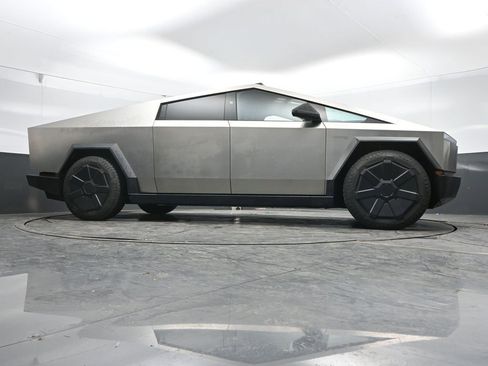 Used 2024 Tesla Cybertruck Cyberbeast AWD/4WD image 40