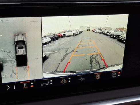 Certified 2024 GMC Sierra 2500 Denali Ultimate w/ Max Trailering Package image 19