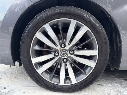 Used 2015 Honda Fit EX image 36