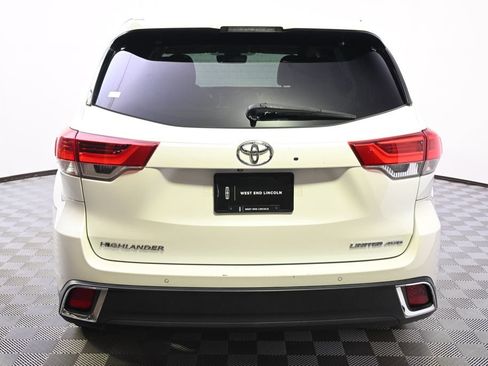 Used 2017 Toyota Highlander Limited AWD/4WD image 5