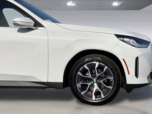 Used 2025 BMW X3 xDrive30i w/ Convenience Package image 21