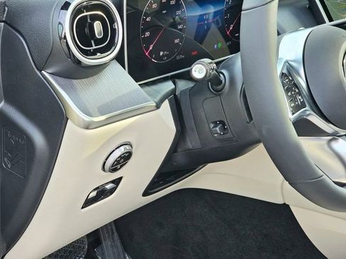 New 2026 Mercedes-Benz GLC 300 4MATIC image 15