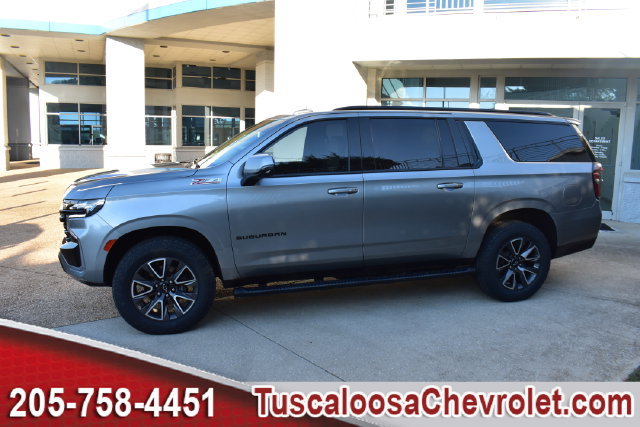Used 2023 Chevrolet Suburban Z71 w/ Luxury Package AWD/4WD image 7