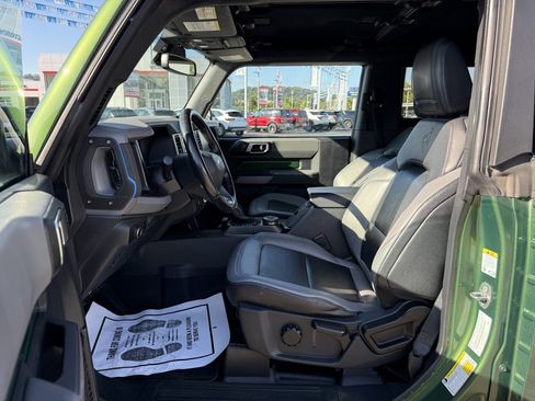 Used 2022 Ford Bronco Black Diamond image 14