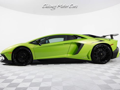 Used 2016 Lamborghini Aventador LP 750-4 Superveloce image 3