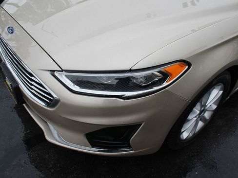 Used 2019 Ford Fusion SEL image 10
