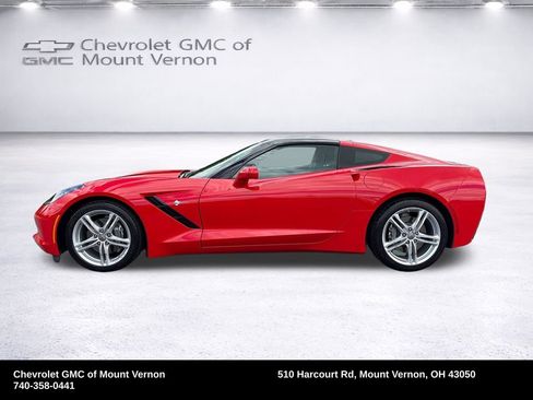Used 2016 Chevrolet Corvette Stingray Coupe w/ Battery Protection Package RWD image 2