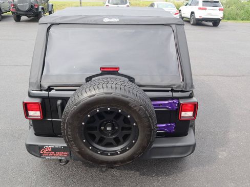 Used 2020 Jeep Wrangler Sport AWD/4WD image 7