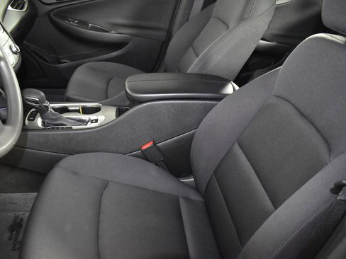 Used 2024 Chevrolet Malibu LT image 39