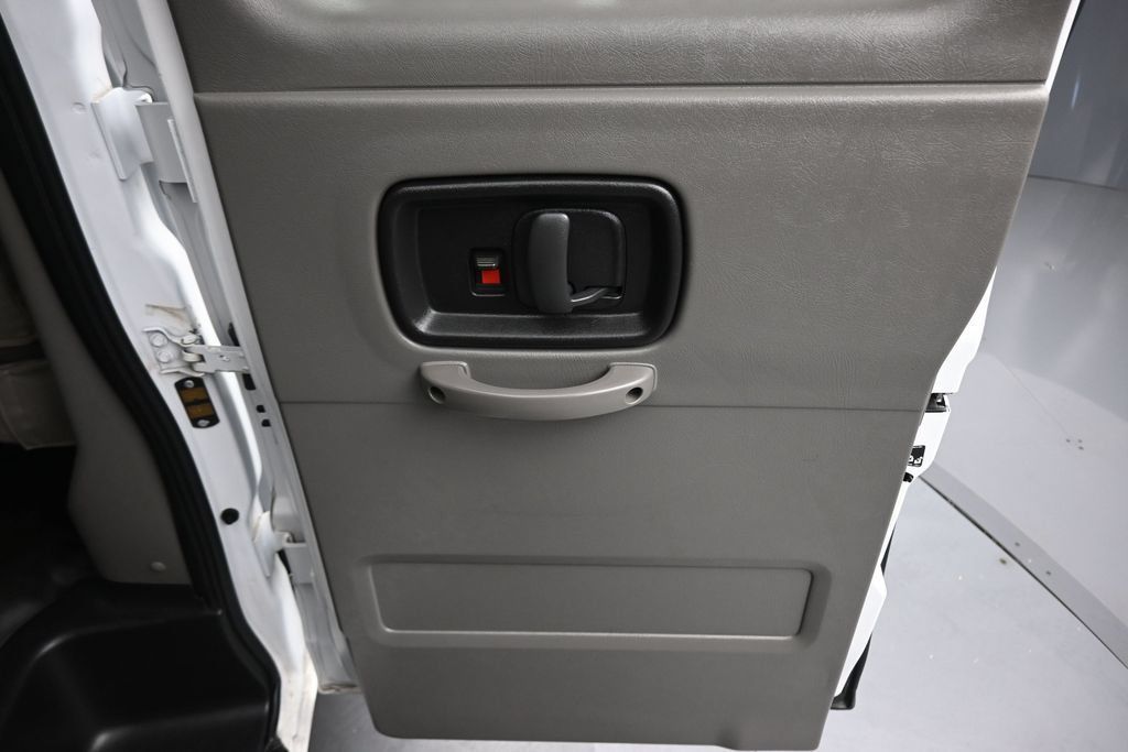 Used 2023 Chevrolet Express 3500 LS RWD image 28