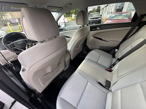 Used 2017 Hyundai Tucson SE image 15