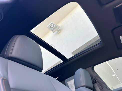 Used 2026 Honda Prologue Touring image 18