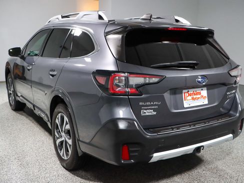 Used 2022 Subaru Outback Touring image 9