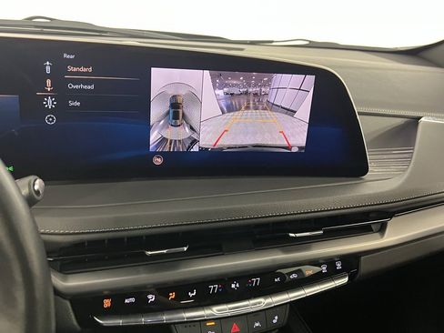 Used 2025 Cadillac XT4 Premium Luxury w/ Cold Weather Package image 17