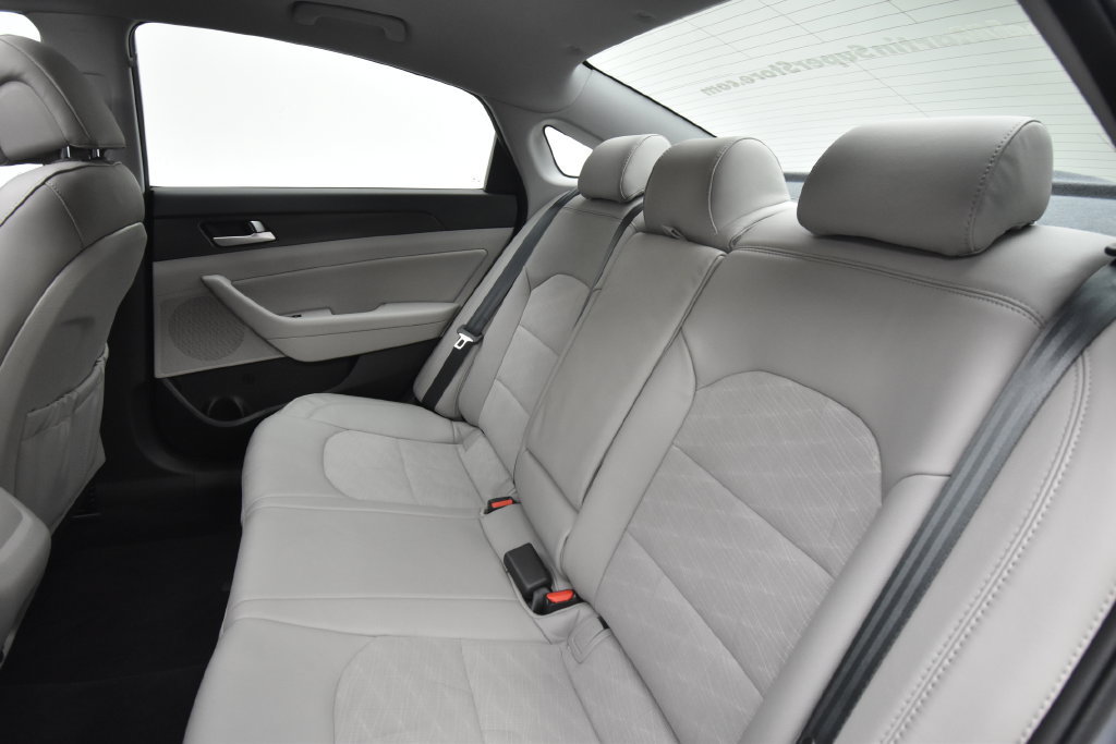 Used 2017 Hyundai Sonata Sport w/ Value Edition Package 02 FWD image 19