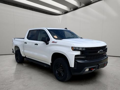 Used 2021 Chevrolet Silverado 1500 LT Trail Boss w/ LPO, Dark Essentials Package AWD/4WD image 7