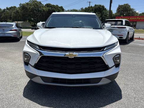 Used 2024 Chevrolet Blazer LT w/ Sound & Technology Package FWD image 8