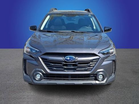 Certified 2025 Subaru Outback Premium image 2