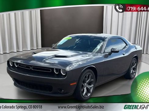 Used 2018 Dodge Challenger SXT Plus RWD image 1