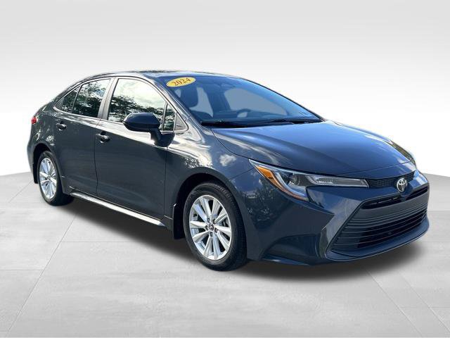 Used 2024 Toyota Corolla LE w/ LE Convenience Package FWD image 15