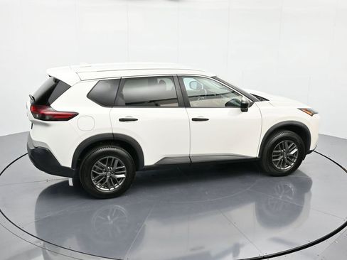 Used 2021 Nissan Rogue S image 30