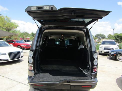Used 2016 Land Rover LR4 HSE AWD/4WD image 7
