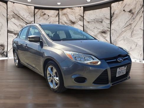 Used 2014 Ford Focus SE image 3