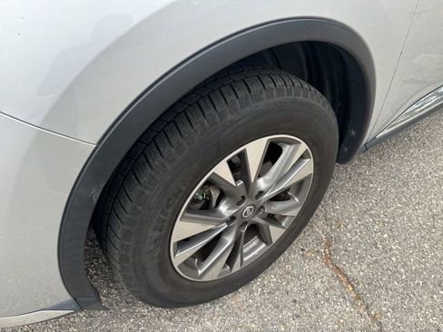 Used 2016 Nissan Murano SV image 9