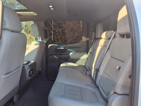 Used 2020 GMC Sierra 1500 SLT image 19