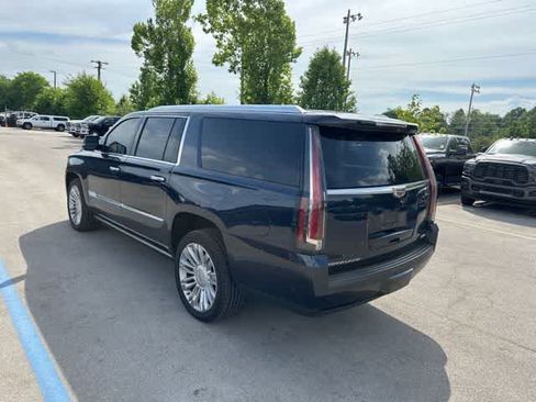 Used 2019 Cadillac Escalade ESV Platinum AWD/4WD image 23