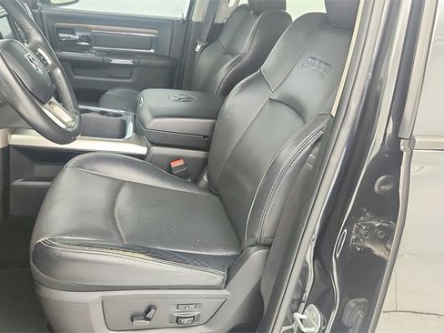 Used 2017 RAM 1500 Laramie w/ Convenience Group image 15