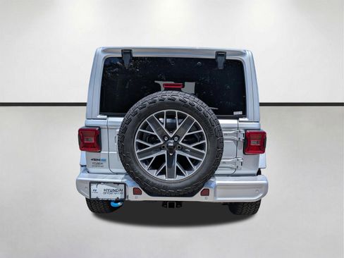 Used 2024 Jeep Wrangler High Altitude AWD/4WD image 5